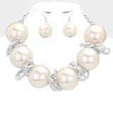 Rhonda Chunky Pearl Necklace